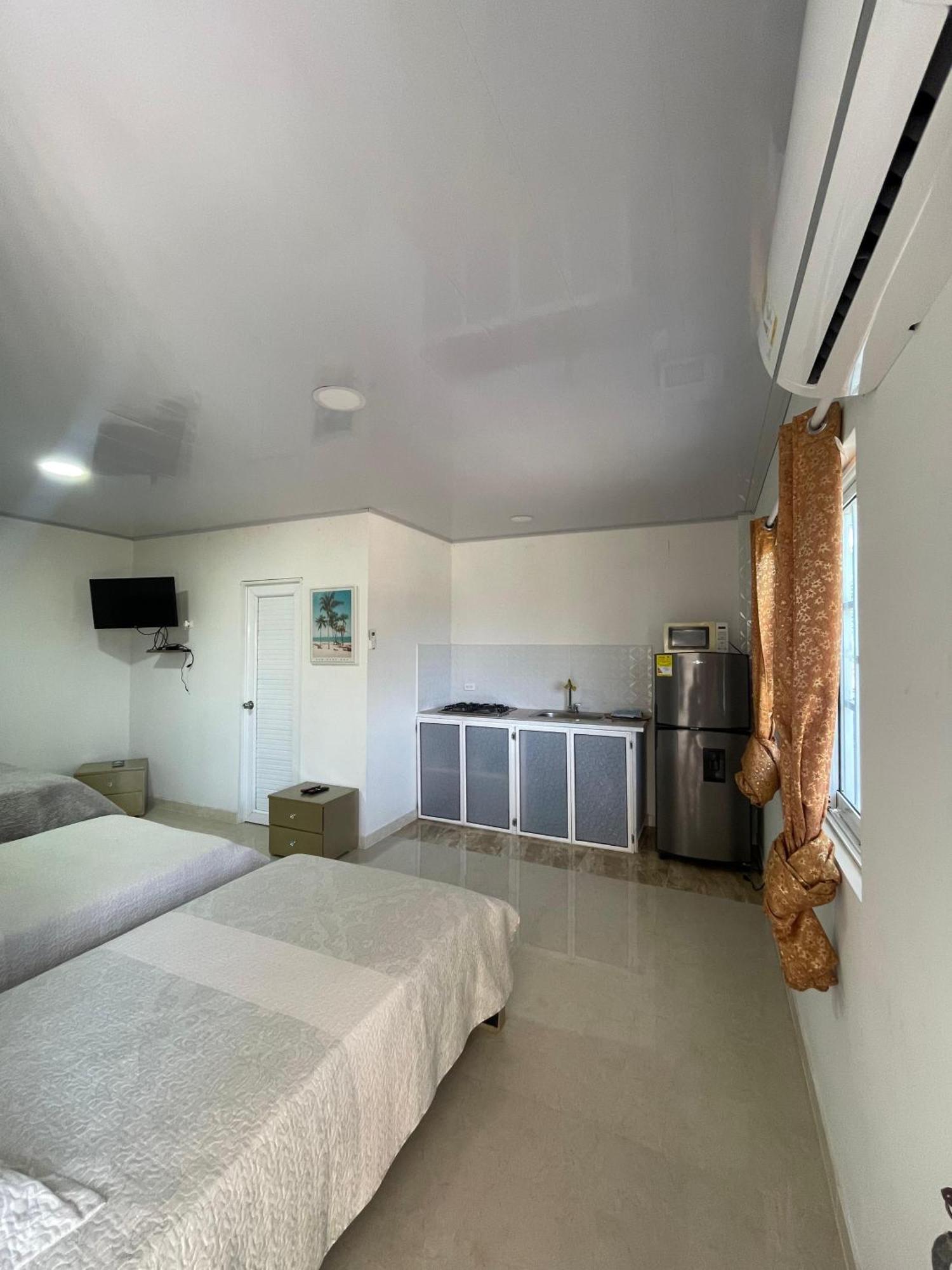 Rocky Point Posada Three Cay Suites מראה חיצוני תמונה